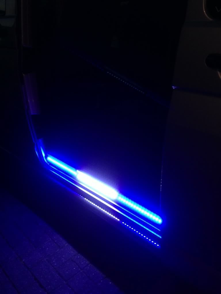 Sliding door step light VW T4 Forum VW T5 Forum